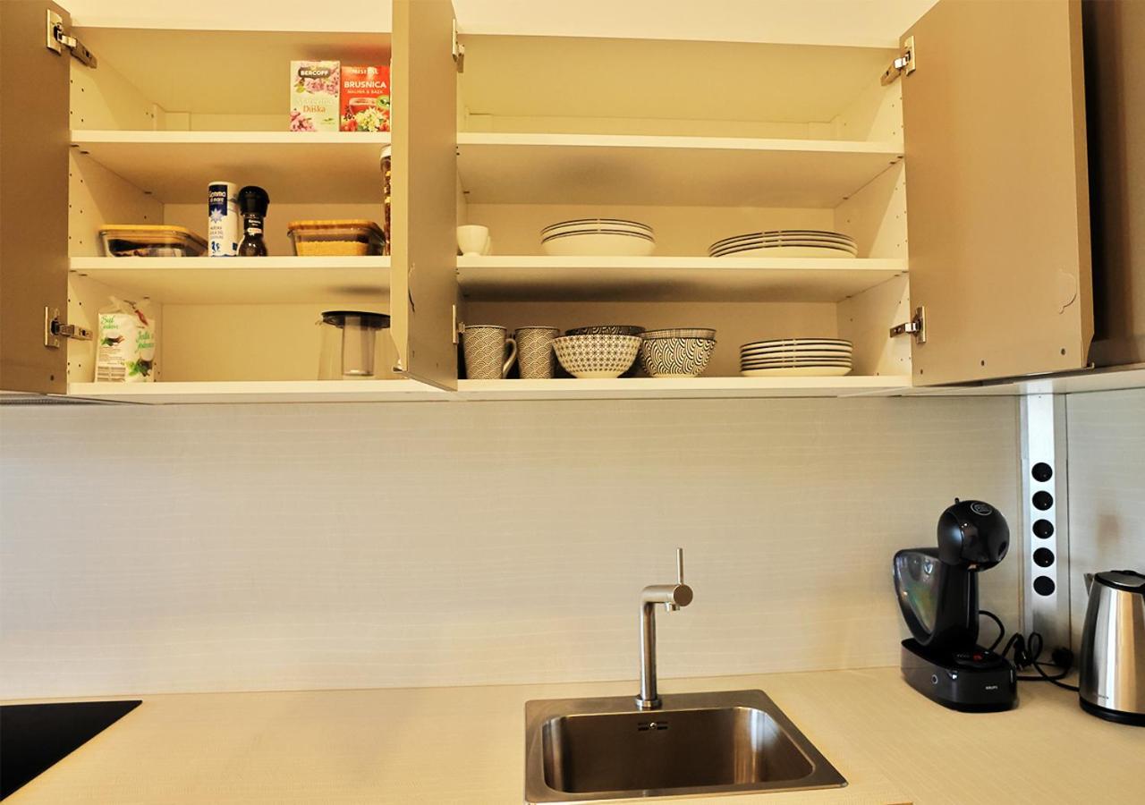 New Cozy 2 Room Pink Apartment Bratislava 058 エクステリア 写真